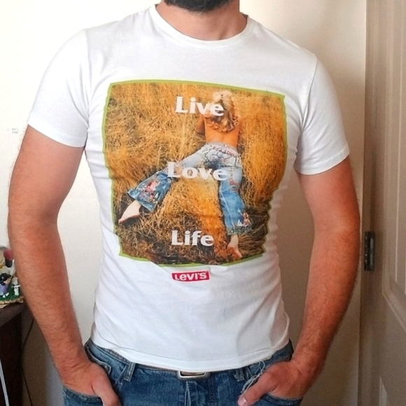 Levi's live/love tee - Picture 1 of 8